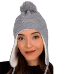 gorro-pompom-lazzari-cinza-arakan