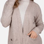 detalhe-cardigan-cora-coralina-trico-bege