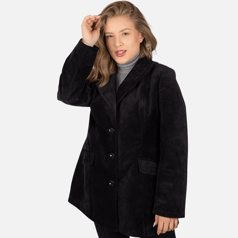 casaco-veludo-preto-inverno-feminino-la-vie-plus