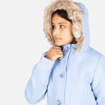 casaco-frio-infantil-capuz-pelo-la-batida-forrado-charmoso