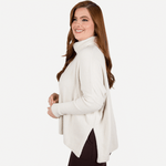 pull-poncho-capa-puma-off-white-feminino