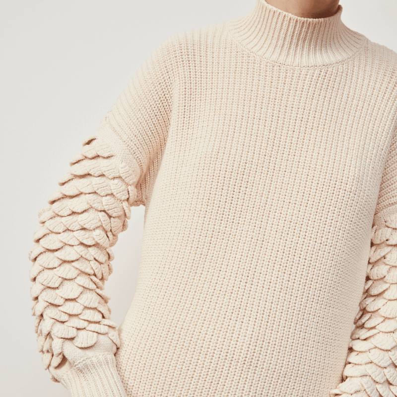 blusa-amicione-inverno-trico-mangas-ferragamo-off