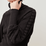 blusa-frio-feminina-preta-trico-ambicione-alexandria