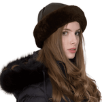 gorro-feminino-de-couro-com-pelo-marrom
