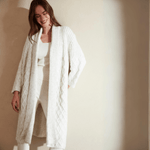 capa-inverno-trico-ambicione-gola-pelo-off-white