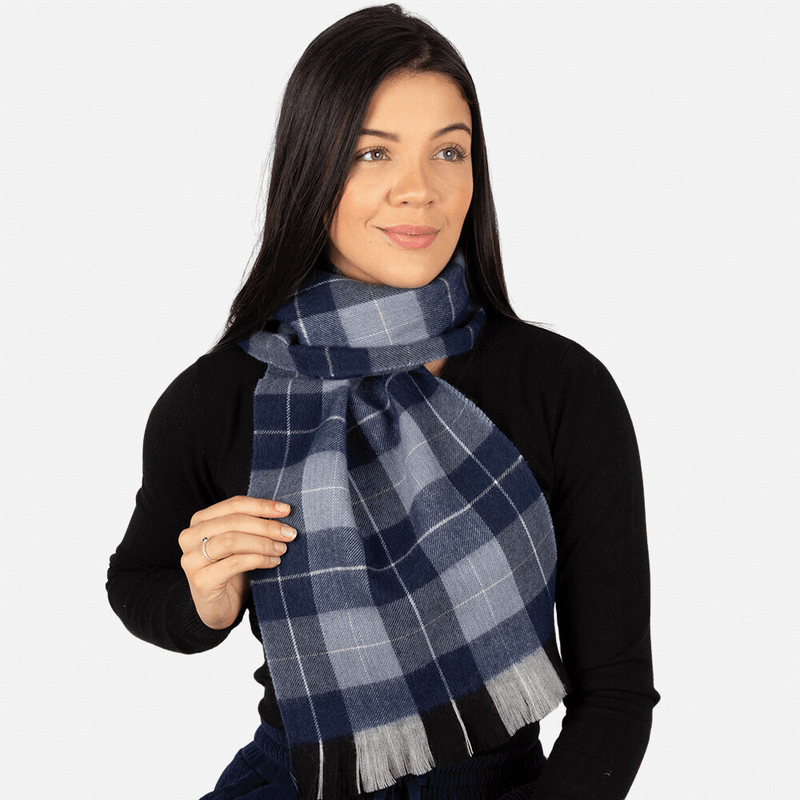 cachecol-inverno-feminino-de-la-tartan-azul--2-