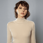 blusa-cacharrel-gola-alta-bege.png