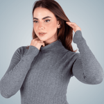 blusa-inverno-feminina-basica-cinza-madeleine.png