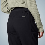 calca corta vento columbia leslie falls pull on preto.png