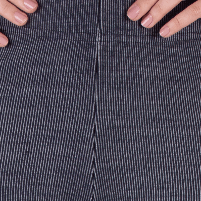 legging-elastano-marinho-lazzari-lignee.png