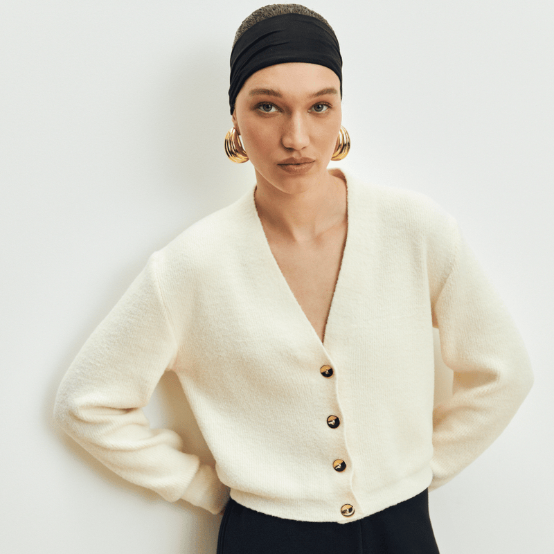 cardigan-botoes-cardado-ambicione-marfim.png