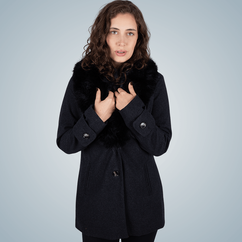 casaco-gola-pelo-inverno-feminino-grafite-la.png