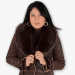 casaco-gola-pelo-marrom-inverno-dublado